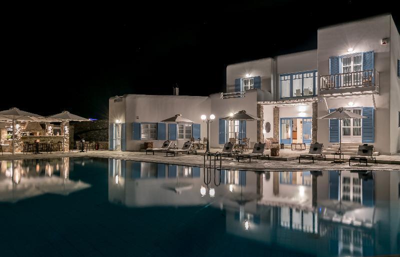 Capo Di Mykonos Resort Agios Ioannis Diakoftis Bagian luar foto